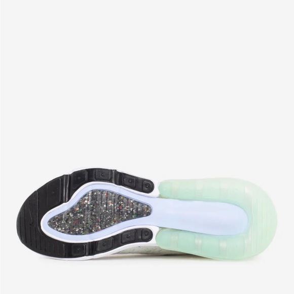 NEW Nike Air Max 270 Sneakers - Picture 4 of 6